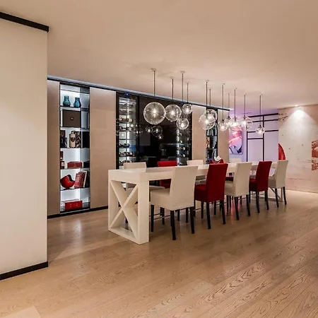 Moderno Apartamento Con Vistas Al Mar En Puerto Banus * Marbella