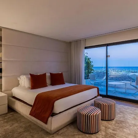 Moderno Apartamento Con Vistas Al Mar En Puerto Banus Marbella
